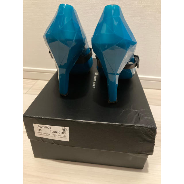 【美品】ユナイテッドヌード　Lo Res Pump 39 ターコイズ レディースの靴/シューズ(ハイヒール/パンプス)の商品写真