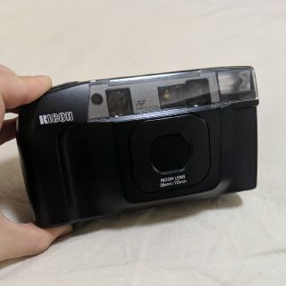 リコー(RICOH)の【美品】【完動品】RICOH　RT-550 DATE(フィルムカメラ)