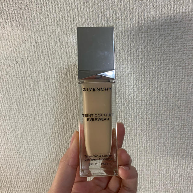 GIVENCHY(ジバンシィ)のジバンシイ　リキッドファンデーション コスメ/美容のベースメイク/化粧品(ファンデーション)の商品写真