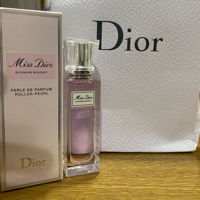Dior(ディオール)のDior ブルーミング ブーケ ローラー パール コスメ/美容の香水(香水(女性用))の商品写真