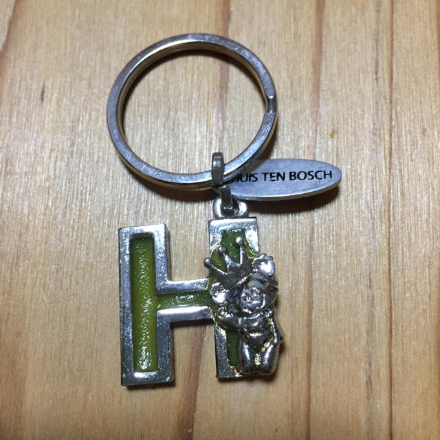 イニシャル キーホルダー ハウステンボス土産 新品未使用の通販 By Skyトト S Shop ラクマ イニシャル キーホルダー ハウステンボス土産 新品未使用の通販 By Skyトト S Shop ラクマ