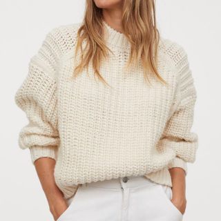 エイチアンドエム(H&M)の今季　新品　クルーネックチャンキーニット(ニット/セーター)