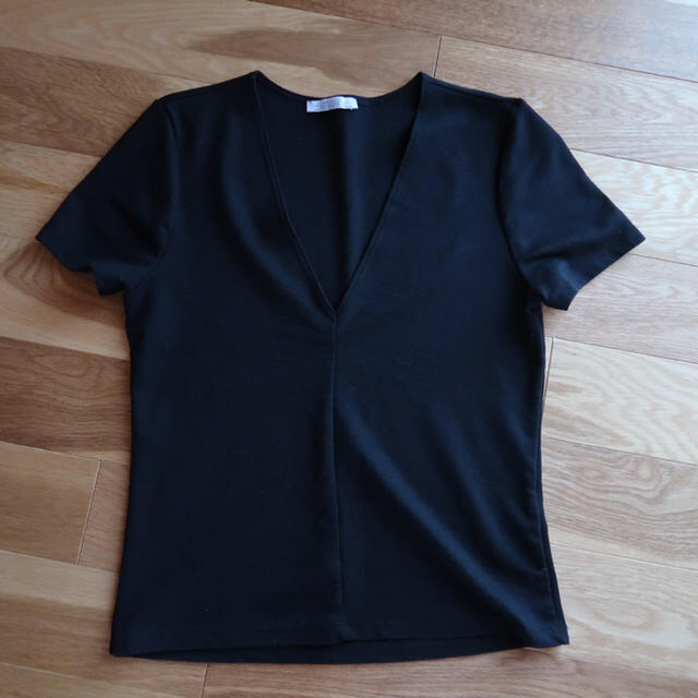 ZARA(ザラ)のベーシックな黒ティシャツ  ZARA レディースのトップス(Tシャツ(半袖/袖なし))の商品写真
