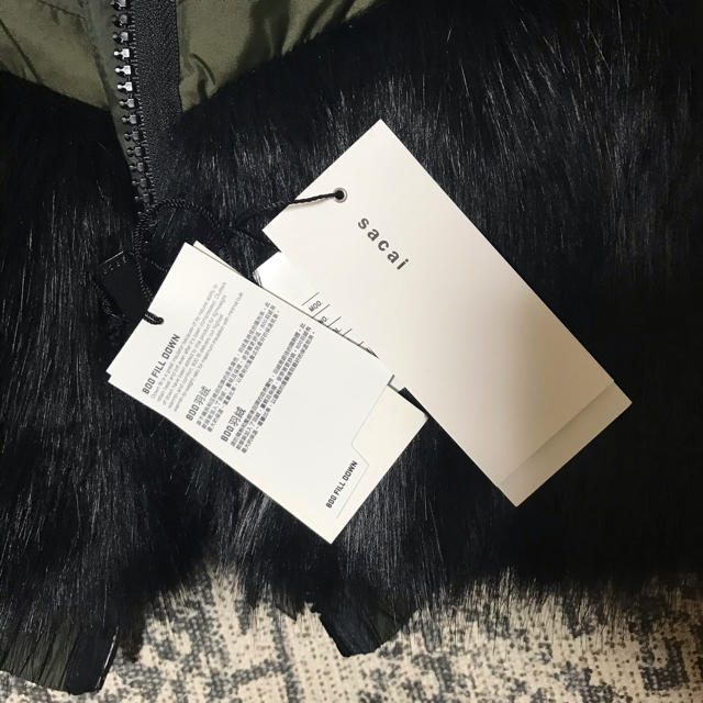 sacai(サカイ)のNike × sacai Women’s Parka ダウン セコイア サイズM レディースのジャケット/アウター(ダウンジャケット)の商品写真