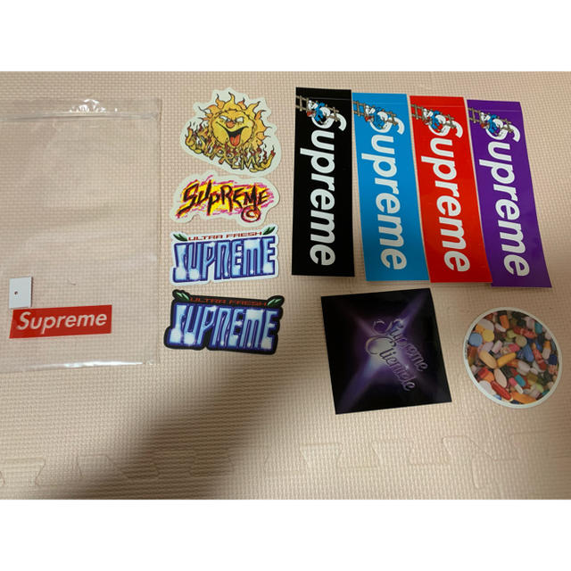 Supreme(シュプリーム)のSupreme ステッカー メンズのファッション小物(その他)の商品写真