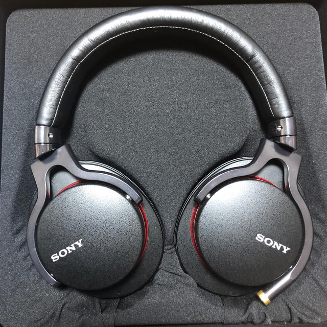 SONY(ソニー)のSONY MDR-1A ヘッドフォン スマホ/家電/カメラのオーディオ機器(ヘッドフォン/イヤフォン)の商品写真