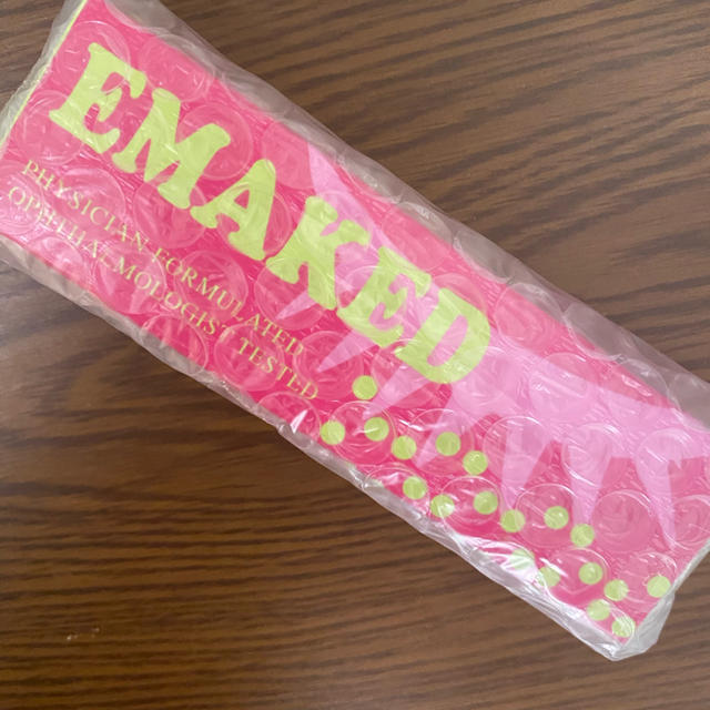 emaked エマーキット　まつ毛美容液