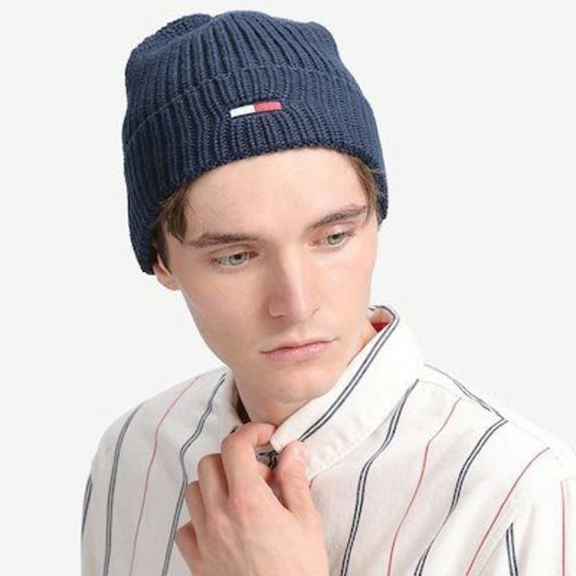 TOMMY HILFIGER(トミーヒルフィガー)の【新品】トミーヒルフィガー　ニット帽　グレー　　ニットキャップ　帽子 メンズの帽子(ニット帽/ビーニー)の商品写真