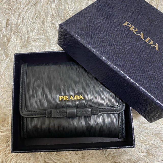 PRADA(プラダ)のPRADA 財布 レディースのファッション小物(財布)の商品写真