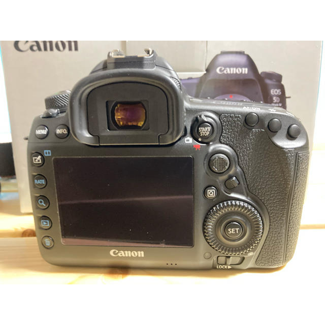 Canon(キヤノン)の5D mark4 スマホ/家電/カメラのカメラ(デジタル一眼)の商品写真