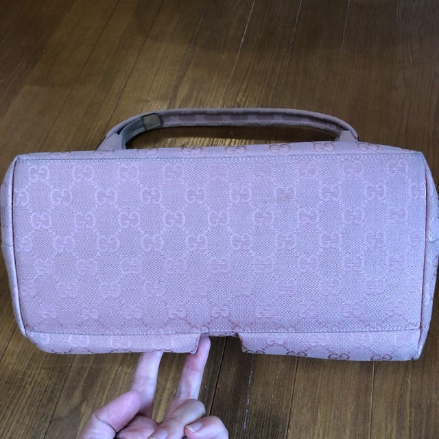 Gucci(グッチ)のグッチ ショルダーバッグ　ピンク レディースのバッグ(ショルダーバッグ)の商品写真
