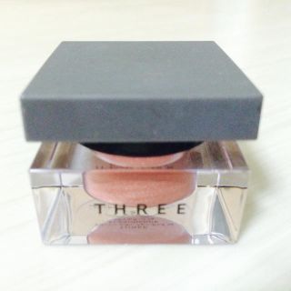 スリー(THREE)のTHREE アイシャドウ 【限定】(アイシャドウ)