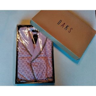 ダックス(DAKS)のDAKS✨ウオッシャブル羽毛入り肩当て🎶新品未使用(^-^)あったか～い❤️(ルームウェア)