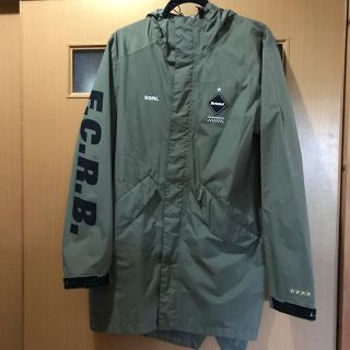 エフシーアールビー(F.C.R.B.)のF.C.Real Bristol  BENCH RAIN COAT  Mサイズ(ナイロンジャケット)