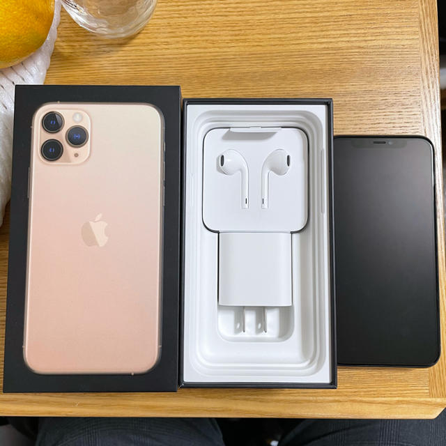 値下【美品アップルケア付】iPhone 11 pro ゴールド 512GB 値下【美品アップルケア付】iPhone 11 pro ゴールド 512GB