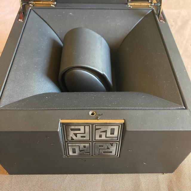 ROGER DUBUIS(ロジェデュブイ)のロジェ　空箱 インテリア/住まい/日用品のインテリア小物(小物入れ)の商品写真