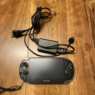 プレイステーションヴィータ(PlayStation Vita)のps vita sony 1100(携帯用ゲーム機本体)