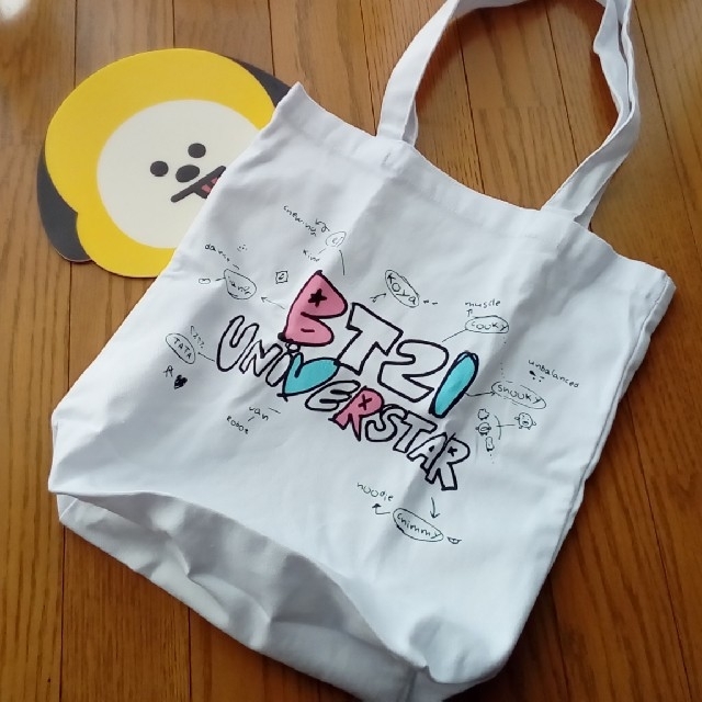 防弾少年団(BTS)(ボウダンショウネンダン)のBT21とコンバースのコラボの靴に付属のトートバッグ エンタメ/ホビーのタレントグッズ(アイドルグッズ)の商品写真