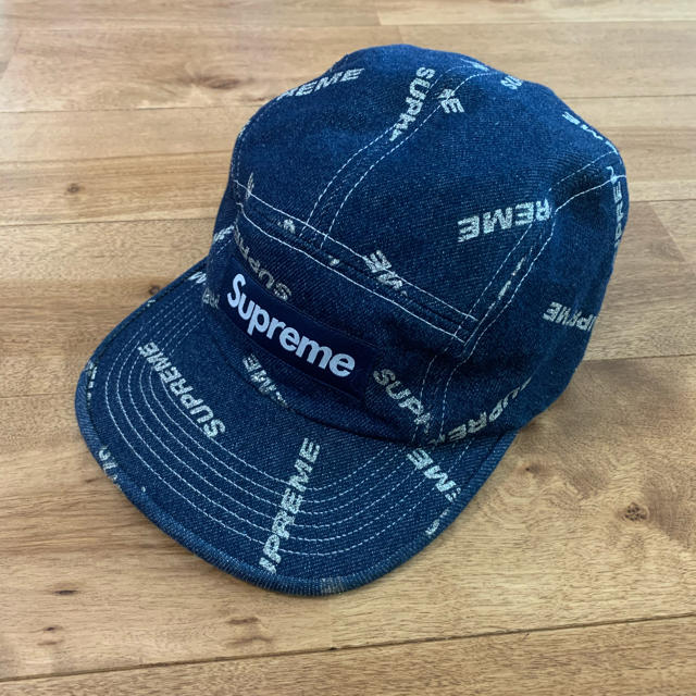 Supreme(シュプリーム)のアリさんsuperme denim logo camp cap インディゴ　 メンズの帽子(キャップ)の商品写真