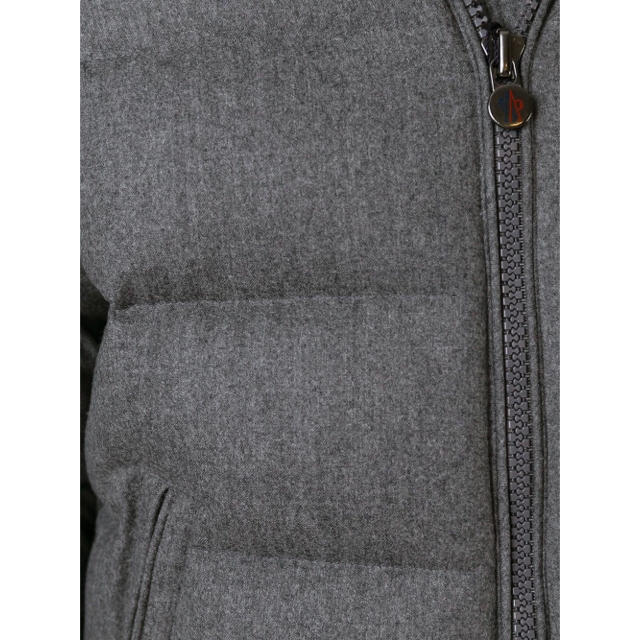 MONCLER(モンクレール)のモンクレール　Montgenevre ダウンジャケット　新品　入手困難 メンズのジャケット/アウター(ダウンジャケット)の商品写真