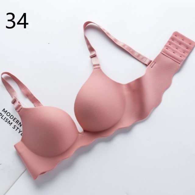 人気♡送料込♡新品 ノンワイヤーブラ シームレスブラ ピンク 34♡ レディースの下着/アンダーウェア(ブラ)の商品写真