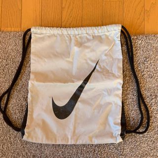 ナイキ(NIKE)のナップサック(リュックサック)