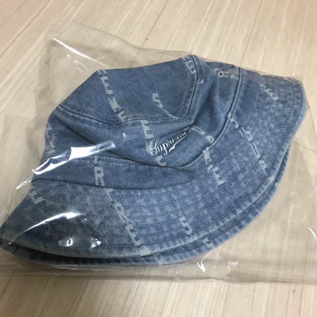 Supreme(シュプリーム)のSupreme  Logo Stripe Denim Crusher S/M メンズの帽子(ハット)の商品写真