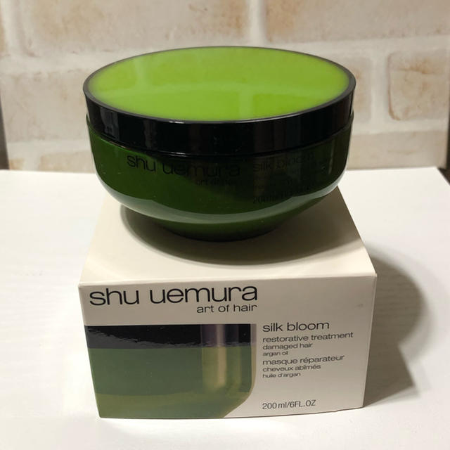 shu uemura(シュウウエムラ)の【新品未使用】シュウ ウエムラ シルクブルーム マスク コスメ/美容のヘアケア/スタイリング(トリートメント)の商品写真