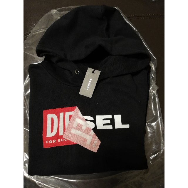 DIESEL(ディーゼル)の新品★DIESEL　ディーゼル　パーカー　8y130cm キッズ/ベビー/マタニティのキッズ服男の子用(90cm~)(Tシャツ/カットソー)の商品写真