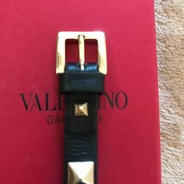 VALENTINO(ヴァレンティノ)のバレンティノブレスレット レディースのアクセサリー(ブレスレット/バングル)の商品写真