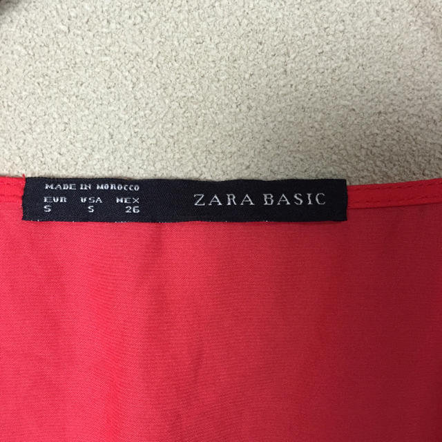 ZARA(ザラ)のZARA☆レッド☆デザインワンピース レディースのワンピース(ひざ丈ワンピース)の商品写真