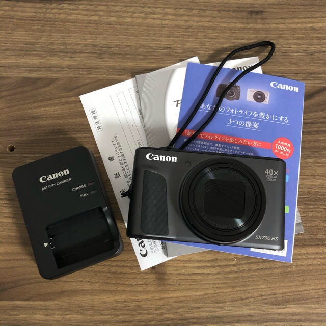 Canon(キヤノン)のMaMi様専用 SX730 HS BK ケースとフィルムセット スマホ/家電/カメラのカメラ(コンパクトデジタルカメラ)の商品写真