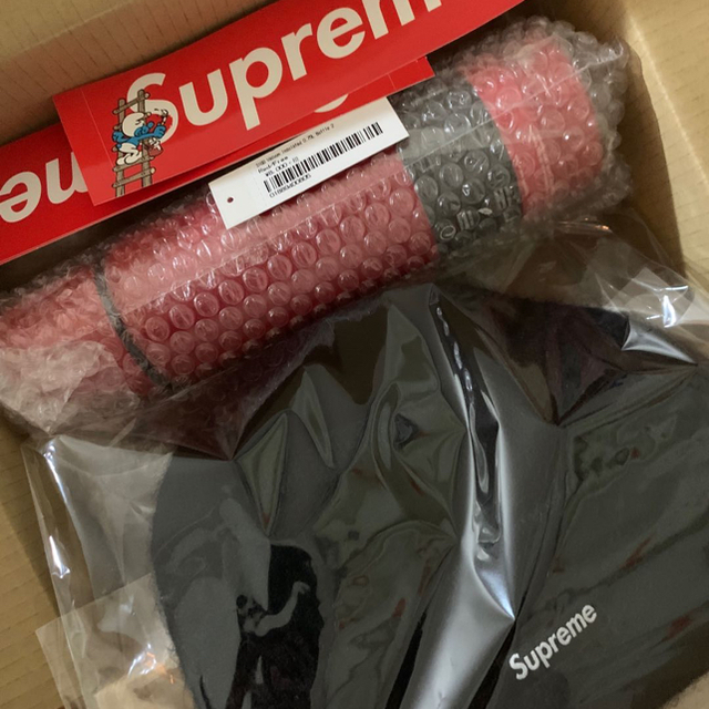 supreme sigg vacuum insulated bottle 赤