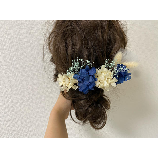 期間限定値下げ！ヘッドドレス 結婚式 卒業式 4 ハンドメイドのウェディング(ヘッドドレス/ドレス)の商品写真