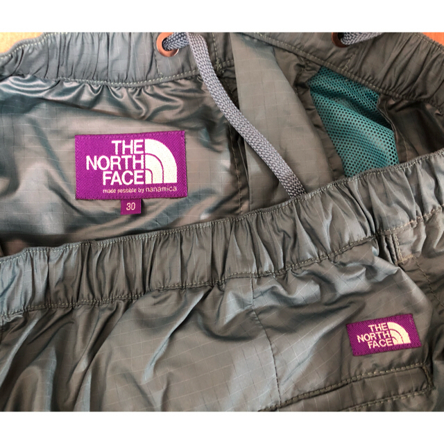 THE NORTH FACE(ザノースフェイス)のしか丸様　専用　ノースフェイス パープルレーベル マウンテンウインドパンツ 30 メンズのパンツ(その他)の商品写真