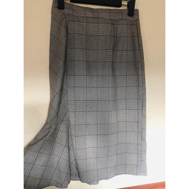 dholic(ディーホリック)のDHOLIC サイドフレアスカート　サイズS レディースのスカート(ひざ丈スカート)の商品写真