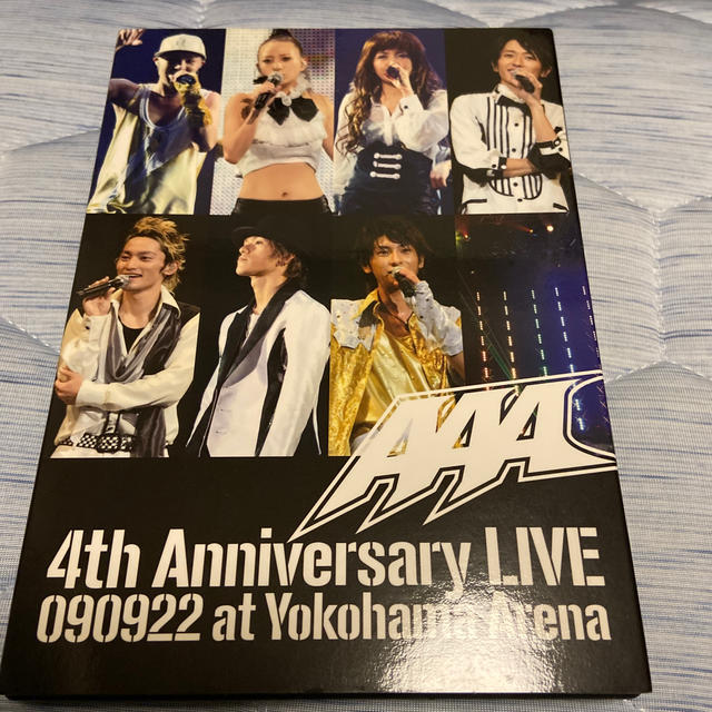 AAA(トリプルエー)のAAA　4th　Anniversary　LIVE　090922　at　Yokoh エンタメ/ホビーのDVD/ブルーレイ(ミュージック)の商品写真