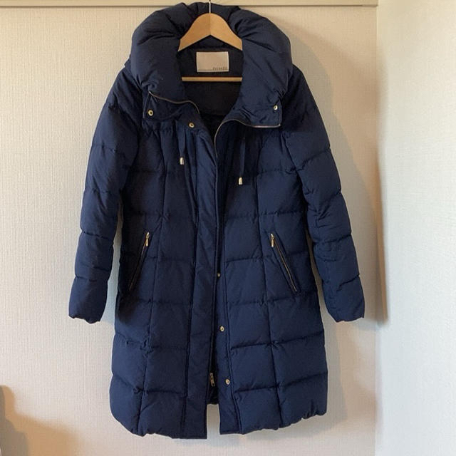 ecruefil(エクリュフィル)のダウンコート(ダウン90%) 紺 レディースのジャケット/アウター(ダウンコート)の商品写真