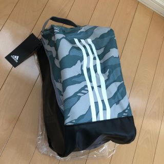 アディダス(adidas)のシューズ入れ新品Lサイズ23×32×１６㎝(その他)