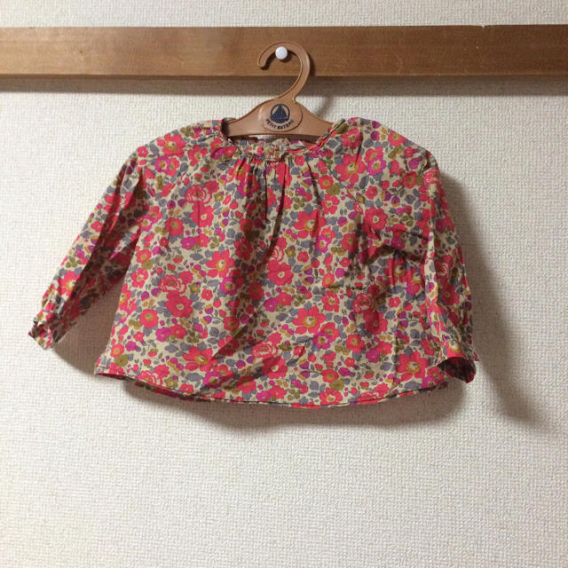 Bonpoint(ボンポワン)のボンポワン カットソー 18M キッズ/ベビー/マタニティのベビー服(~85cm)(シャツ/カットソー)の商品写真