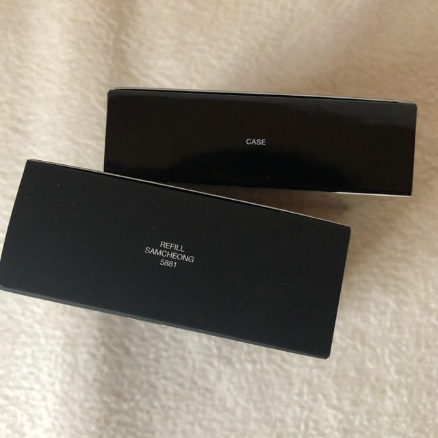 NARS(ナーズ)のNARS 5882クッションファンデ＋限定ケース5297 新品・未開封品 コスメ/美容のベースメイク/化粧品(ファンデーション)の商品写真