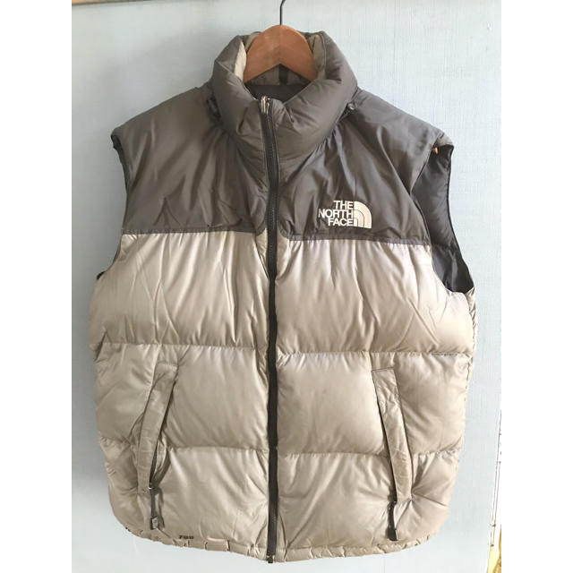 THE NORTH FACE(ザノースフェイス)のTHE NORTH FACE﻿  ヌプシ700ダウンベスト　Ｌ メンズのジャケット/アウター(ダウンベスト)の商品写真