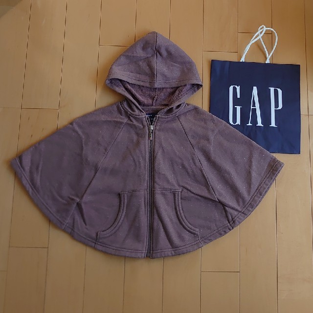 GAP Kids(ギャップキッズ)のGAPギャップキッズポンチョ110120cm羽織り女の子 キッズ/ベビー/マタニティのキッズ服女の子用(90cm~)(ジャケット/上着)の商品写真