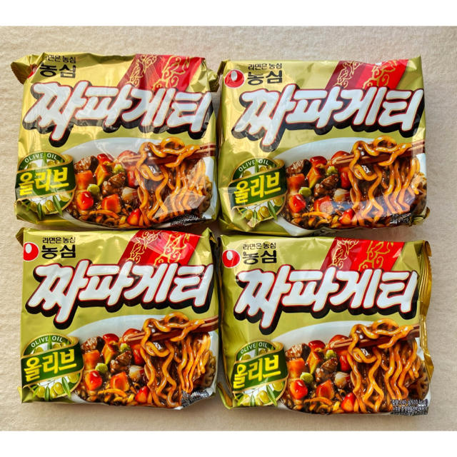 チャパゲティ4個  韓国食材  ジャージャー麺 インスタント 食品/飲料/酒の加工食品(インスタント食品)の商品写真