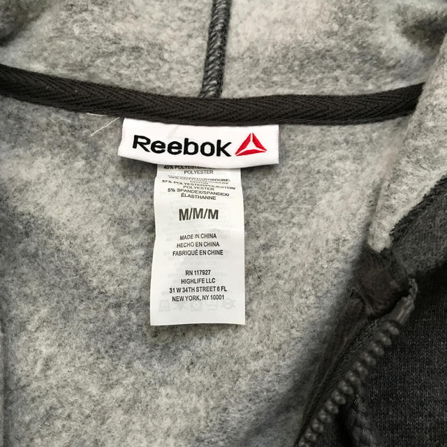 Reebok(リーボック)の【美品】リーボック　パーカー　M メンズのトップス(パーカー)の商品写真