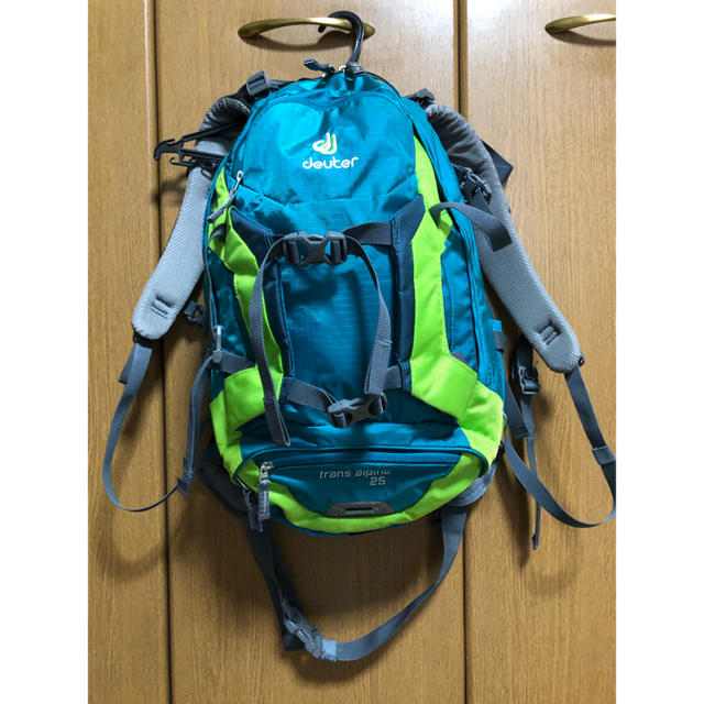 Deuter(ドイター)のドイター　トランスアルパイン25 スポーツ/アウトドアのアウトドア(登山用品)の商品写真