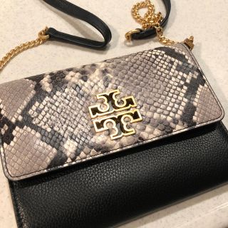 トリーバーチ(Tory Burch)の美品！トリバーチ　バック(ショルダーバッグ)