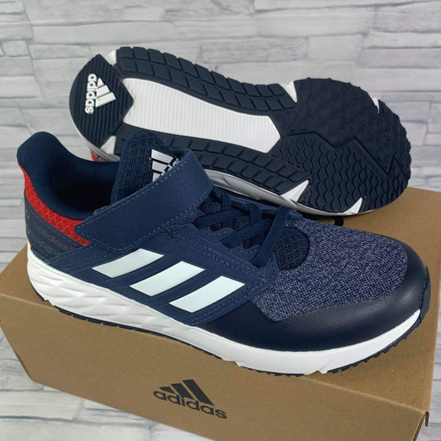 adidas(アディダス)の★ 新品 ADIDAS アディダス　スニーカー 21.5cm キッズ/ベビー/マタニティのキッズ靴/シューズ(15cm~)(スニーカー)の商品写真