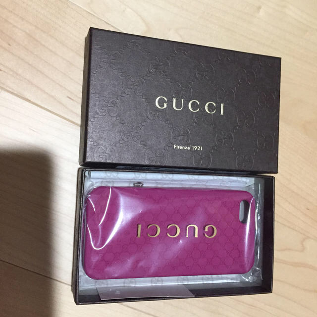 Gucci(グッチ)のGUCCI iPhone5sなど? スマホ/家電/カメラのスマホアクセサリー(iPhoneケース)の商品写真