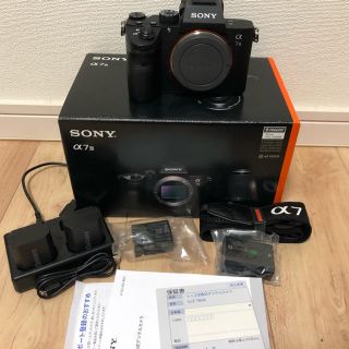 ソニー(SONY)のsony a7iii  ILCE-7M3 ボディ　社外バッテリーおまけ付き(ミラーレス一眼)